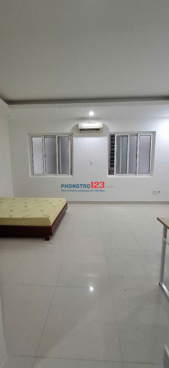 Cho thuê nhanh phòng rẻ nhất khu cửa sổ thoáng ngay Phú Mỹ Hưng, Sky Garden chỉ từ 4.5tr