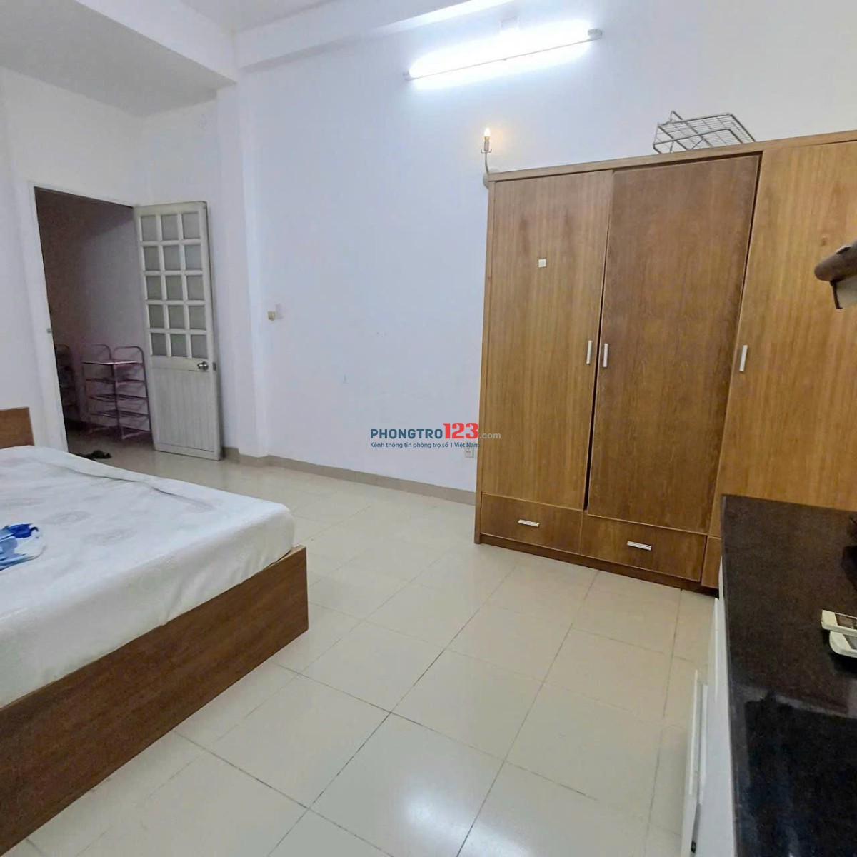 Căn Hộ Rộng 32m2 - Cửa Sổ Trời Thoáng Mát, Trần Quang Khải Giáp Bình Thạnh, Phú Nhuận