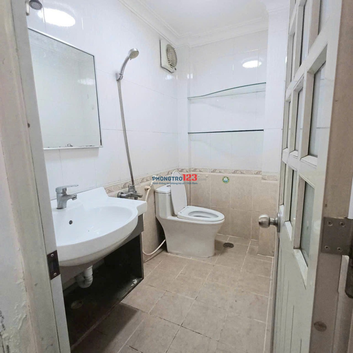 Căn Hộ Rộng 32m2 - Cửa Sổ Trời Thoáng Mát, Trần Quang Khải Giáp Bình Thạnh, Phú Nhuận