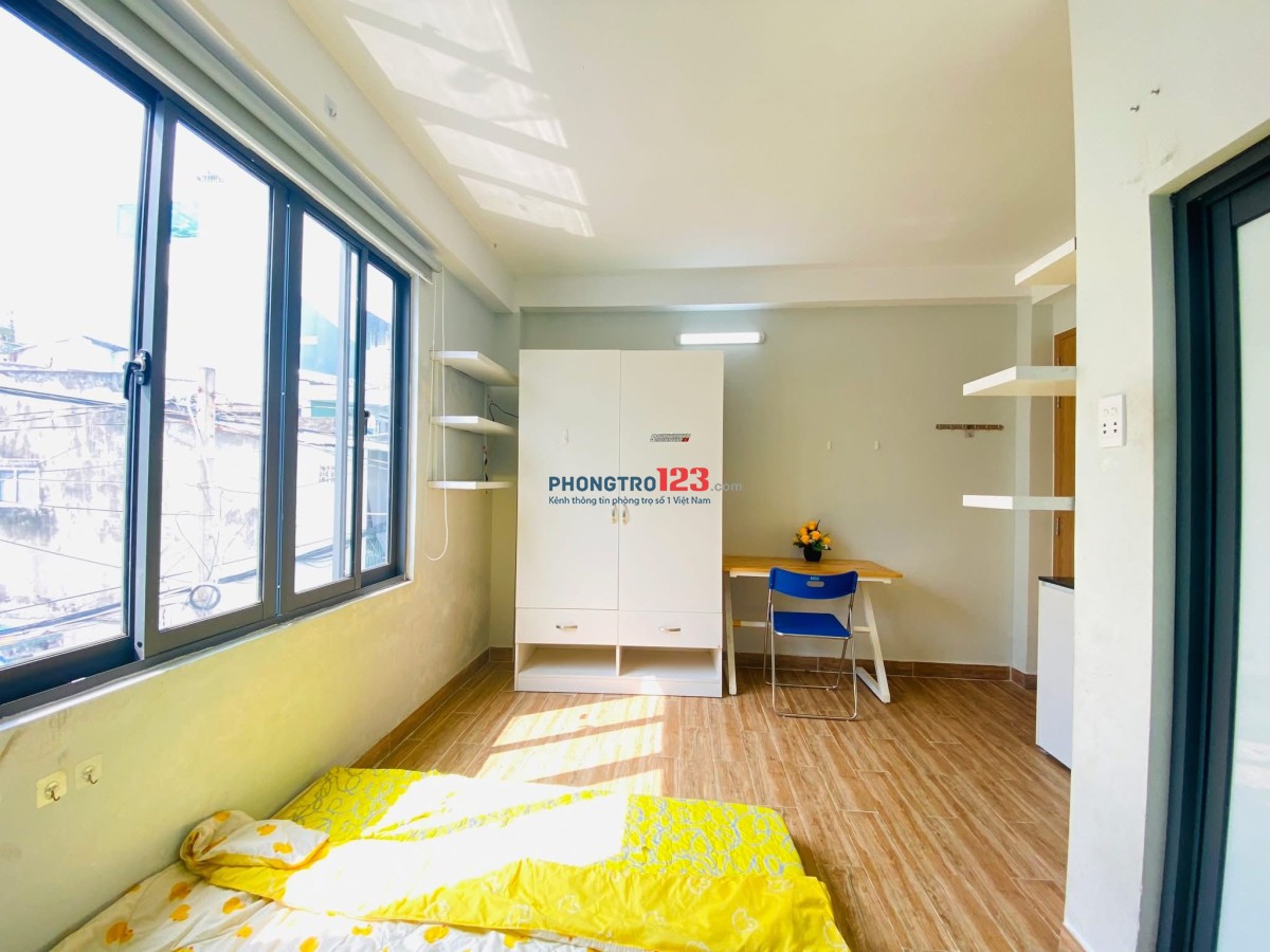 STUDIO ĐÓN NẮNG SIÊU XINH, FULL NỘI THẤT NGAY NGÃ 4 HÀNG XANH