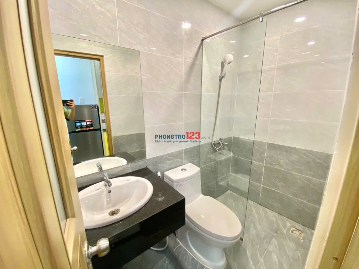 Cho thuê Phòng Full NT Mới 100% 30m2 Ban công Cửa sổ lớn Chu Văn An gần chợ Bà Chiểu có thang máy