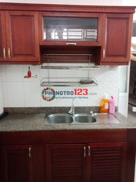 Phòng ban công quận 3, full đồ, giá 3,8 tr/th