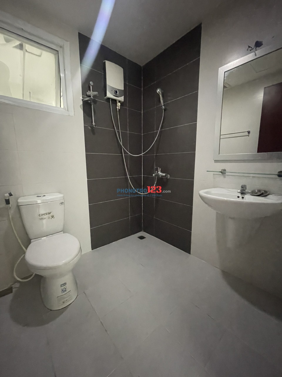 Cho thuê phòng full view đẹp trong chung cư Ngọc Phương Nam