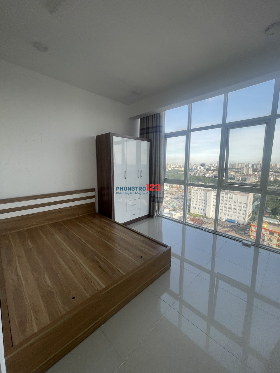 Cho thuê phòng full view đẹp trong chung cư Ngọc Phương Nam