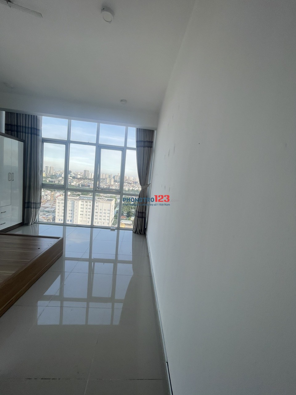 Cho thuê phòng full view đẹp trong chung cư Ngọc Phương Nam
