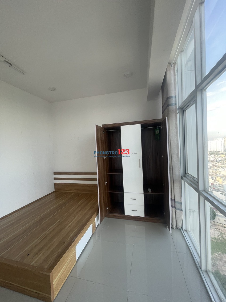 Cho thuê phòng full view đẹp trong chung cư Ngọc Phương Nam