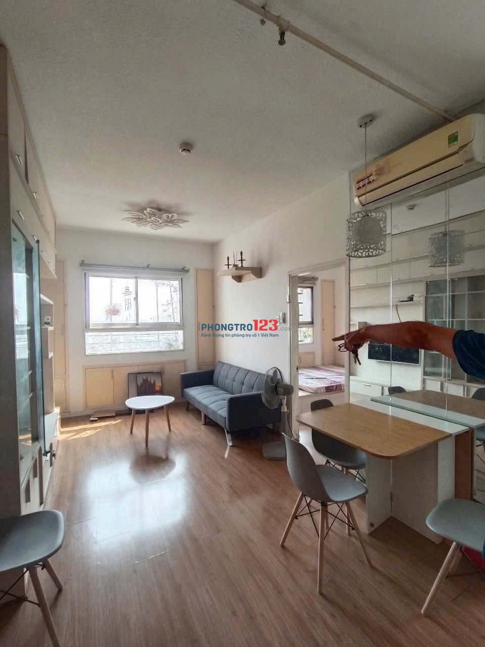 Chung cư 590 CMT8, P11, Q3: 1p ngủ, ban công, 50m2, 6tr5/tháng