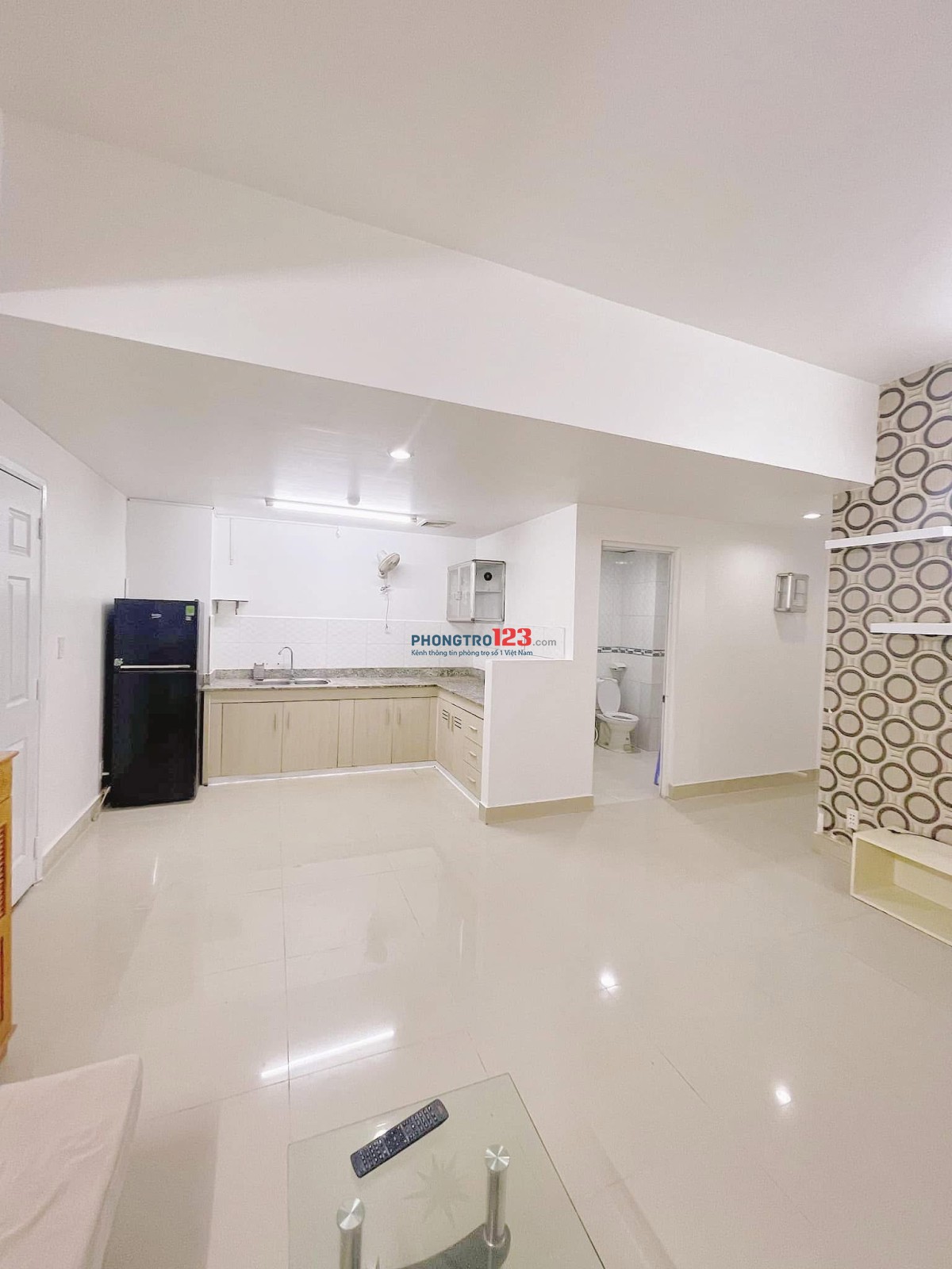 Tìm nữ ở ghép giá 2tr/1 người, ở khu trung tâm thuận tiện đi các quận, an ninh tốt nè. Mình là nvvp
