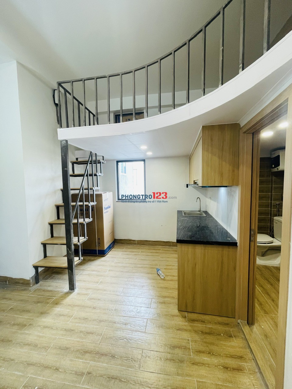 CHÍNH CHỦ - Cho thuê 10 Phòng Studio diện tích 18m có gác lửng 8 m