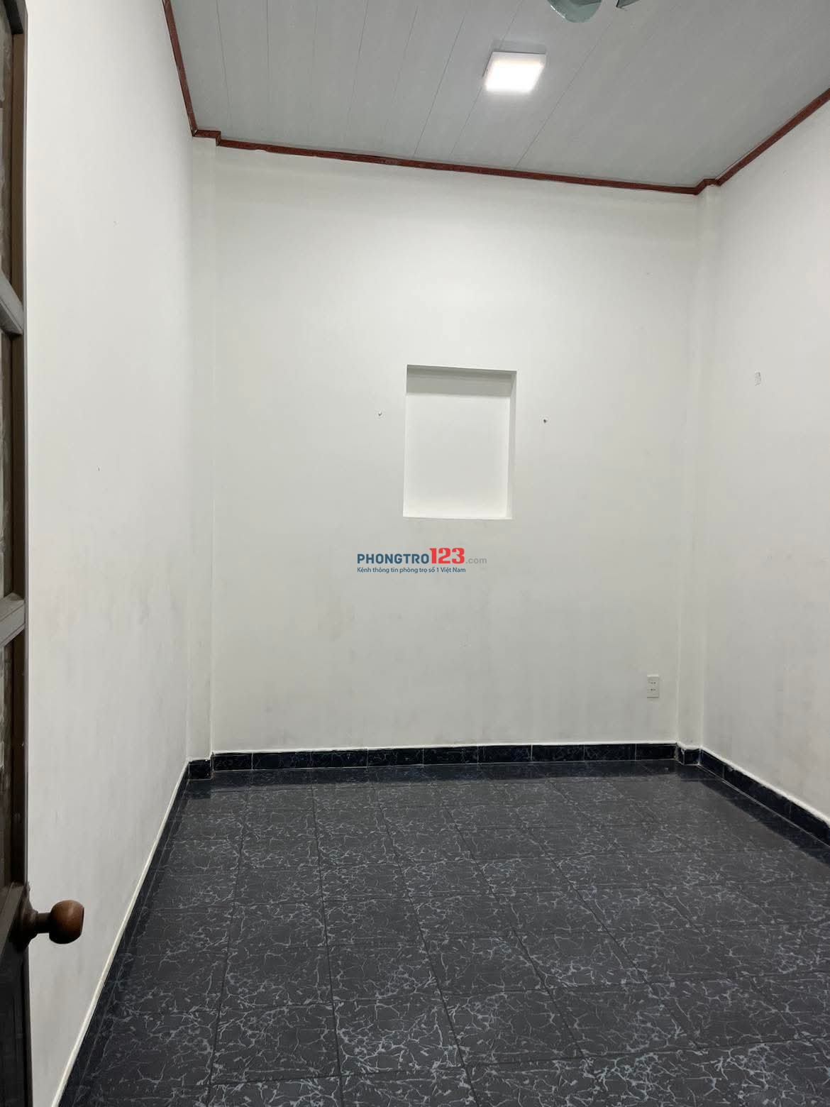 Cho Thuê Nhà Đẹp, Kiên Cố, Hẻm Thông Xe Tải
