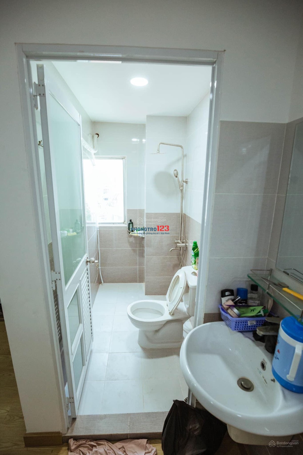 KTX cho 6 người FULL NỘI THẤT . CHỈ CẦN XÁCH VALI VÀO Ở CHỈ 1 TRIỆU 3