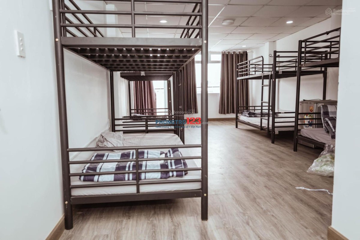 KTX cho 6 người FULL NỘI THẤT . CHỈ CẦN XÁCH VALI VÀO Ở CHỈ 1 TRIỆU 3