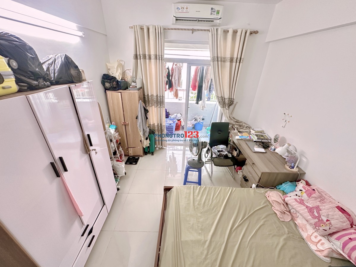 Tìm nữ ở ghép giá 2tr/1 người, ở khu trung tâm thuận tiện đi các quận, an ninh tốt nè. Mình là nvvp