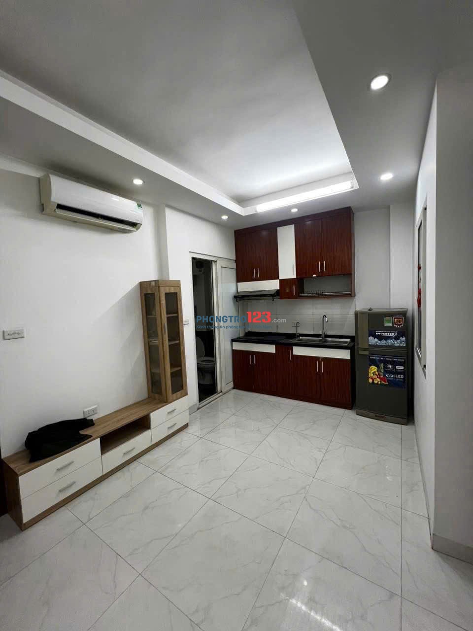 Chung cư 590 CMT8, P11, Q3: 1p ngủ, ban công, 50m2, 6tr5/tháng