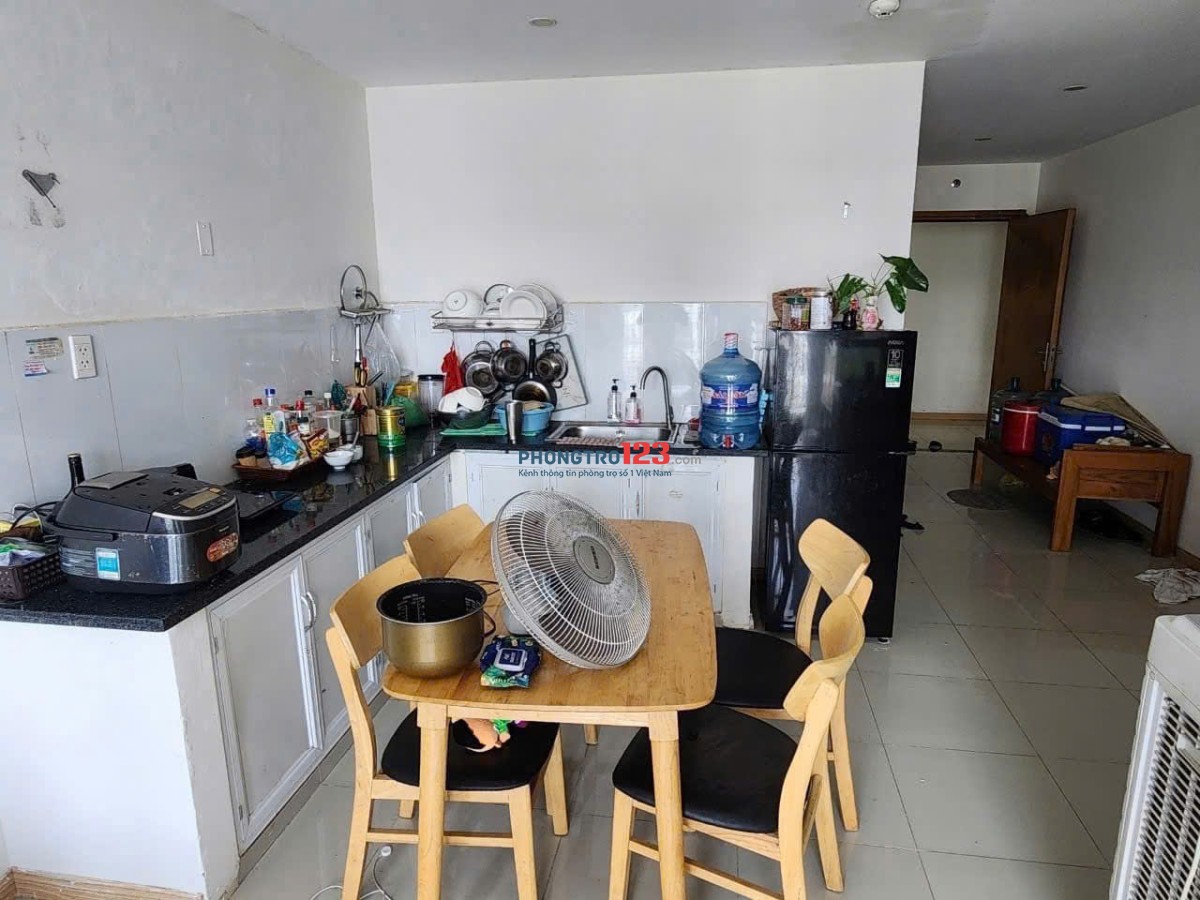 Chung cư Hoa Sen, Lạc Long Quân,Q11: 77m2, 2p ngủ, NT ,12tr/th