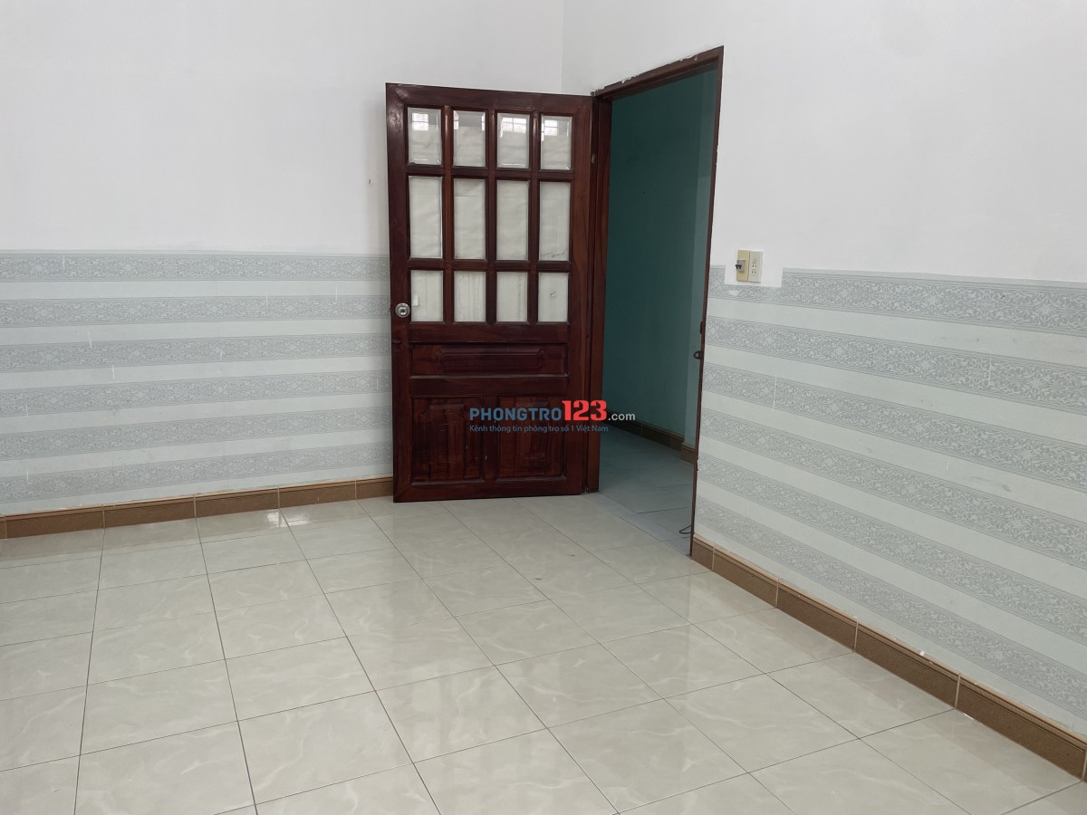 Cho thuê 2 phòng trống đối diện Golden Palace