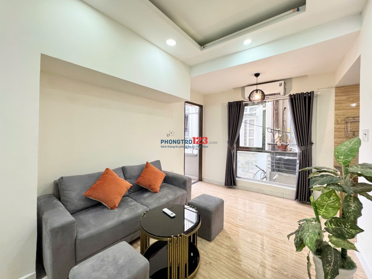 PHÒNG FULL NT BAN CÔNG NGUYỄN THIỆN THUẬT