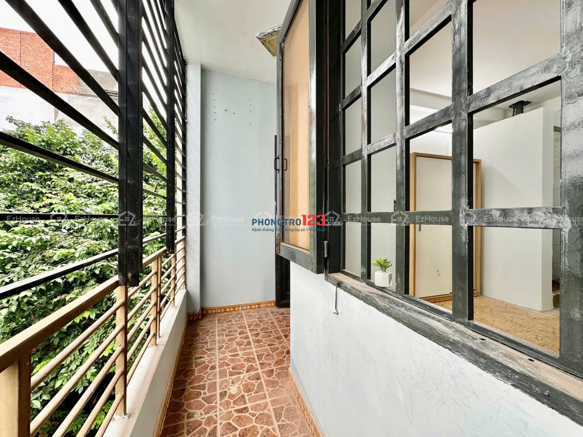 PHÒNG TRỌ GIÁ RẺ DÀNH CHO SV - PHÒNG RỘNG - CÓ CỬA SỔ LỚN - BAN CÔNG RỘNG
