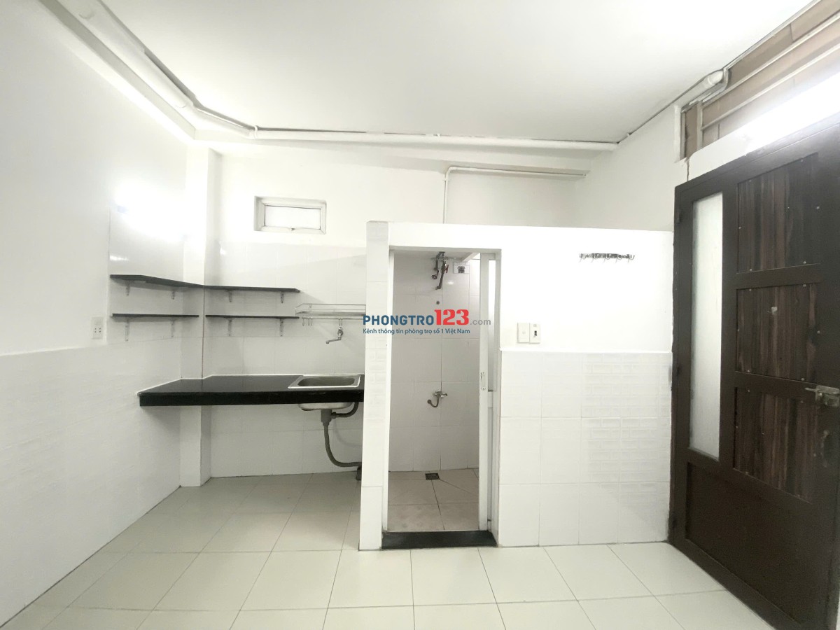 PHÒNG TRỐNG CÓ THỂ DỌN VÀO Ở LIỀN