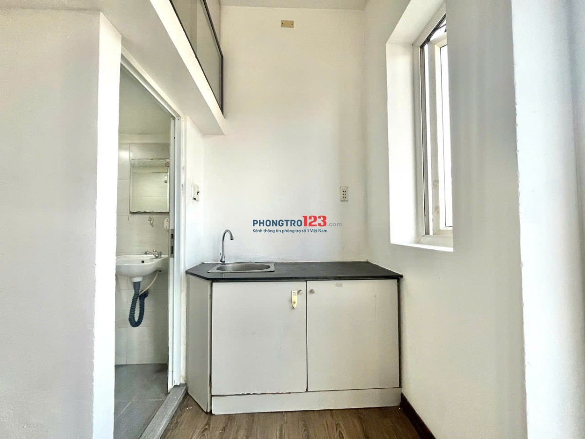 Chính chủ cho thuê phòng Duplex - Ban công tại Phú Nhuận