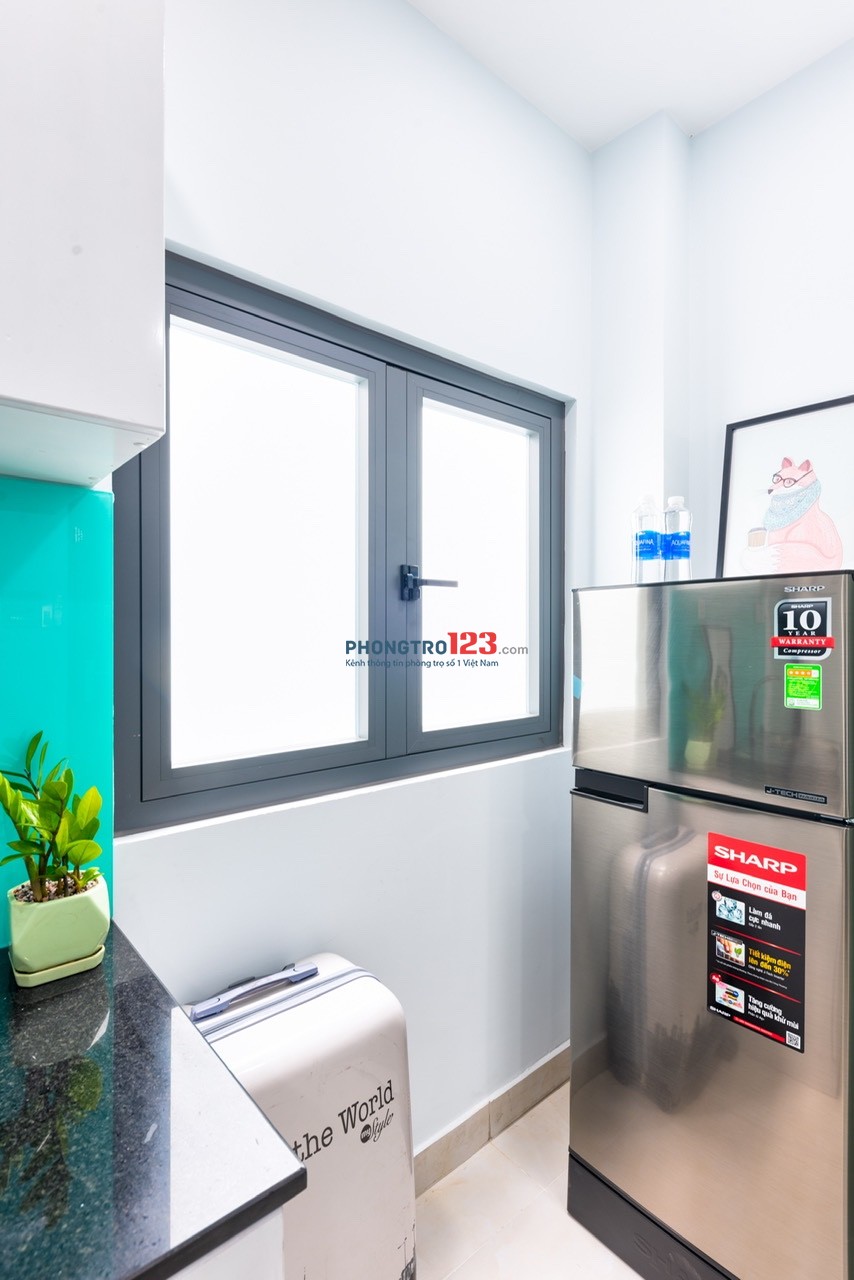 PHÒNG TRỌ CỬA SỔ THOÁNG NƠ TRANG LONG BÌNH THẠNH GẦN ĐẠI HỌC VĂN LANG,UTH