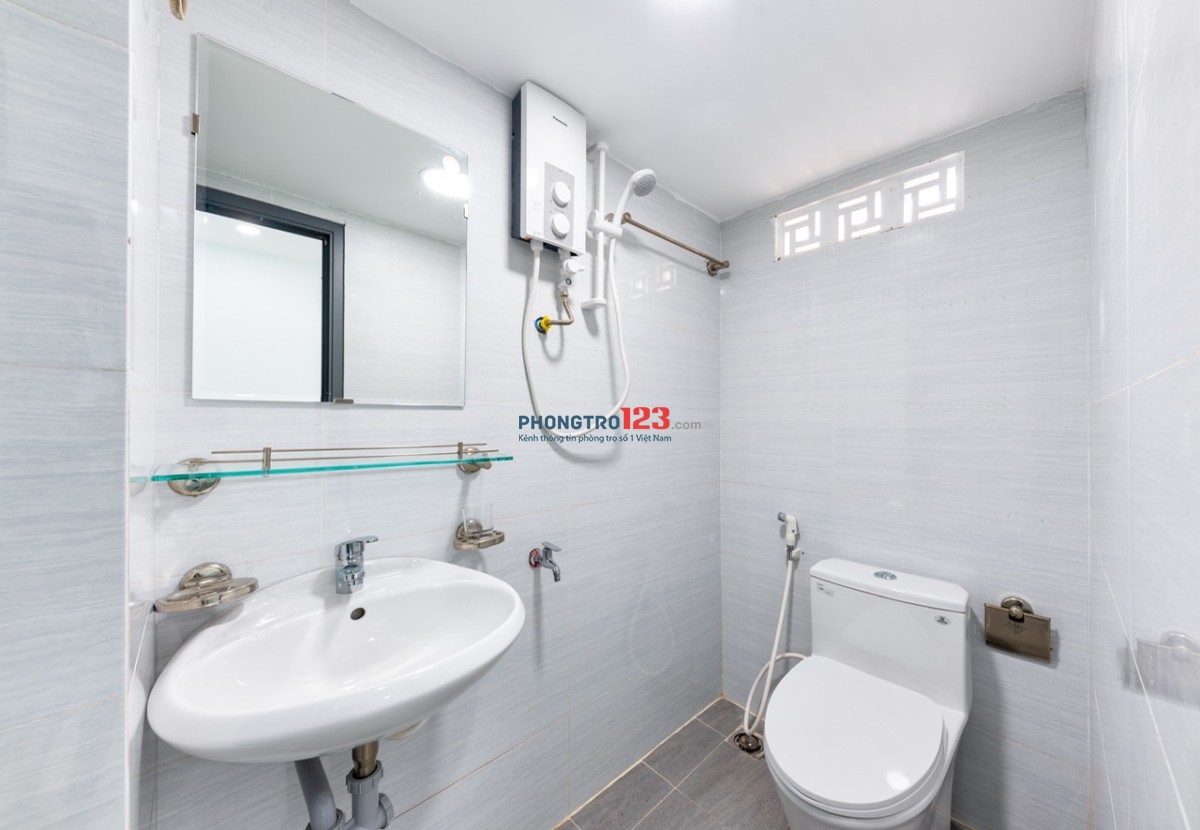PHÒNG TRỌ CỬA SỔ THOÁNG NƠ TRANG LONG BÌNH THẠNH GẦN ĐẠI HỌC VĂN LANG,UTH