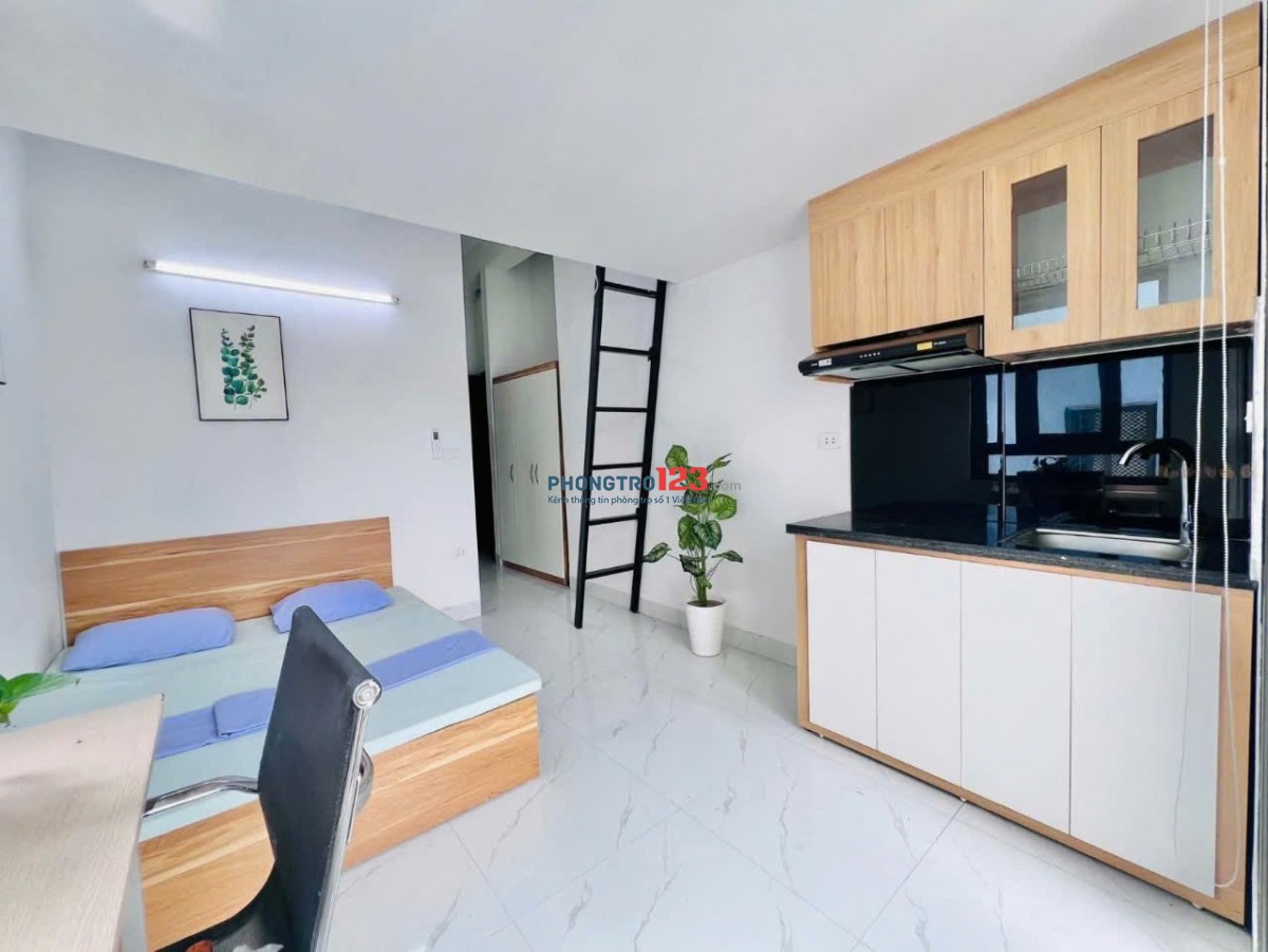 Cho Thuê Căn Hộ Duplex Ban Công, 2 Chỗ Ngủ _ Lê Quang Định Gần Chợ Bà Chiểu