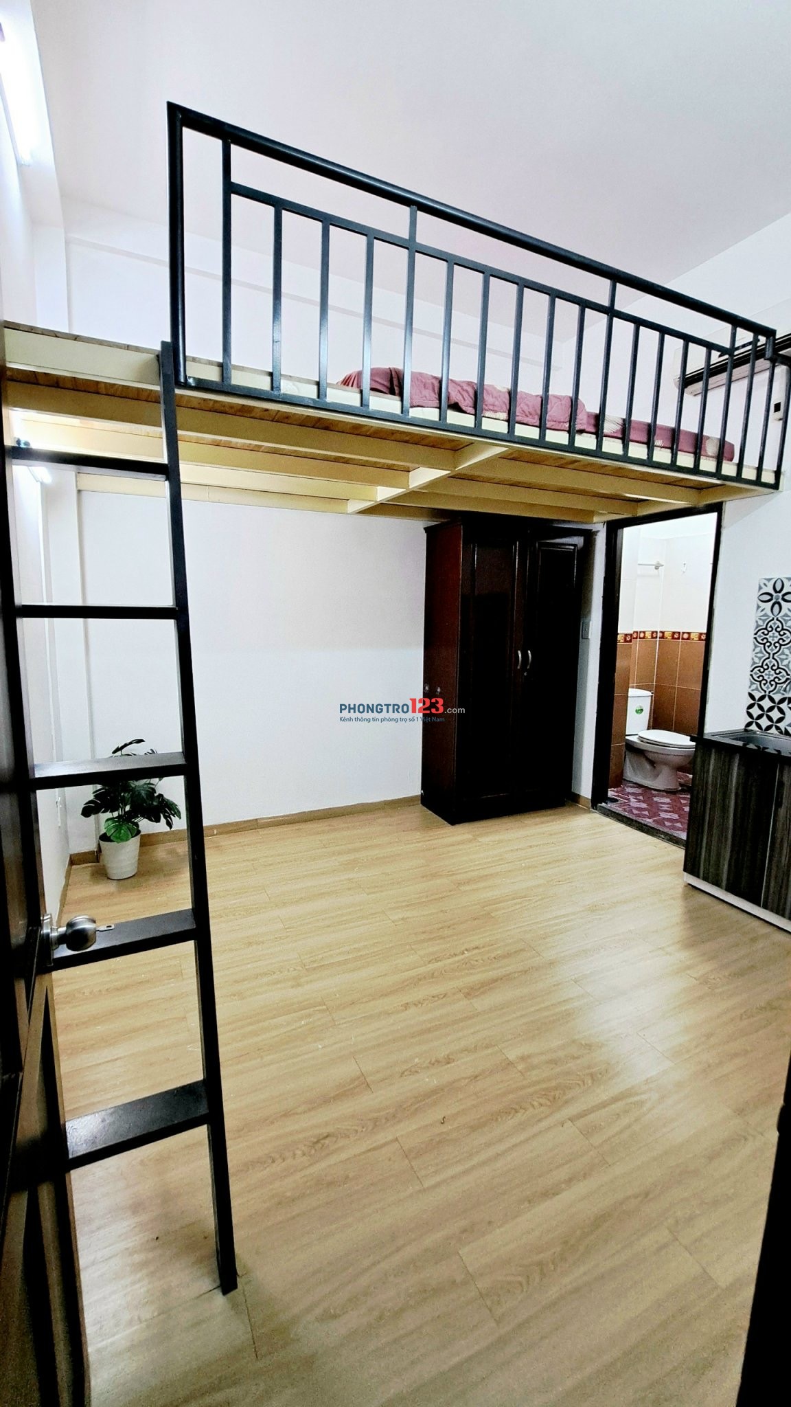 PHÒNG GÁC LỬNG - GẦN NGÃ TƯ THỦ ĐỨC - ĐH SPKT