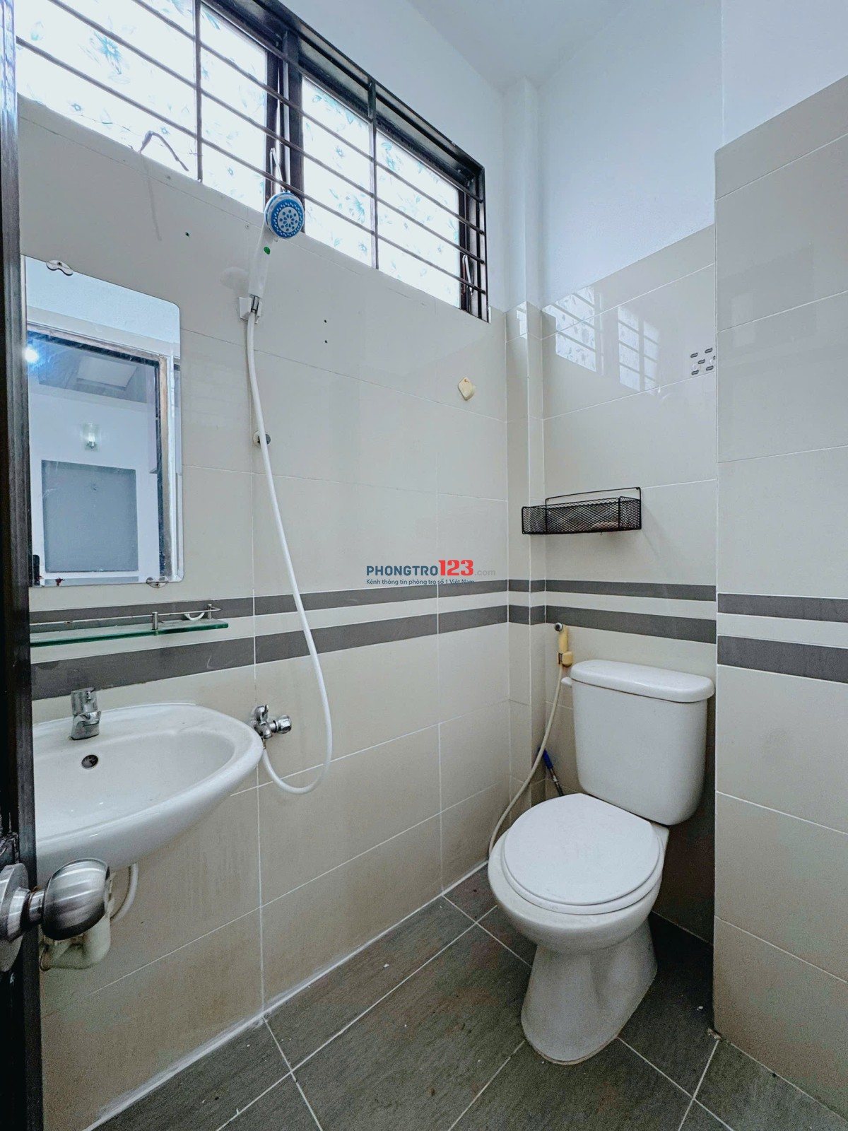 Phòng mới 30m2 ban công thoáng full nội thất ngay Nguyễn Văn Đậu, Bình Thạnh