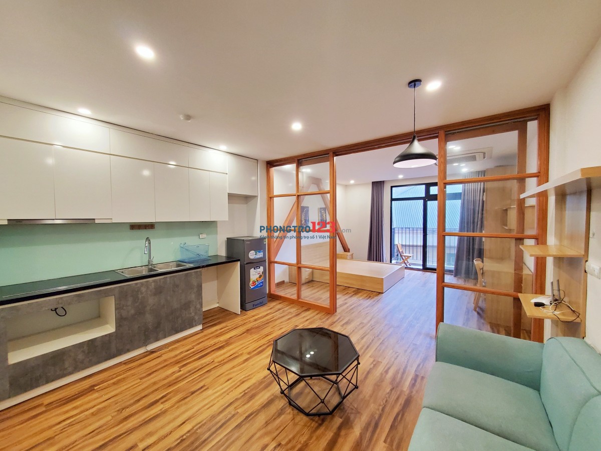 Chính chủ cho thuê căn 1 ngủ 45m2 ,đầy đủ nội thất có ban công khu vực Cầu Giấy
