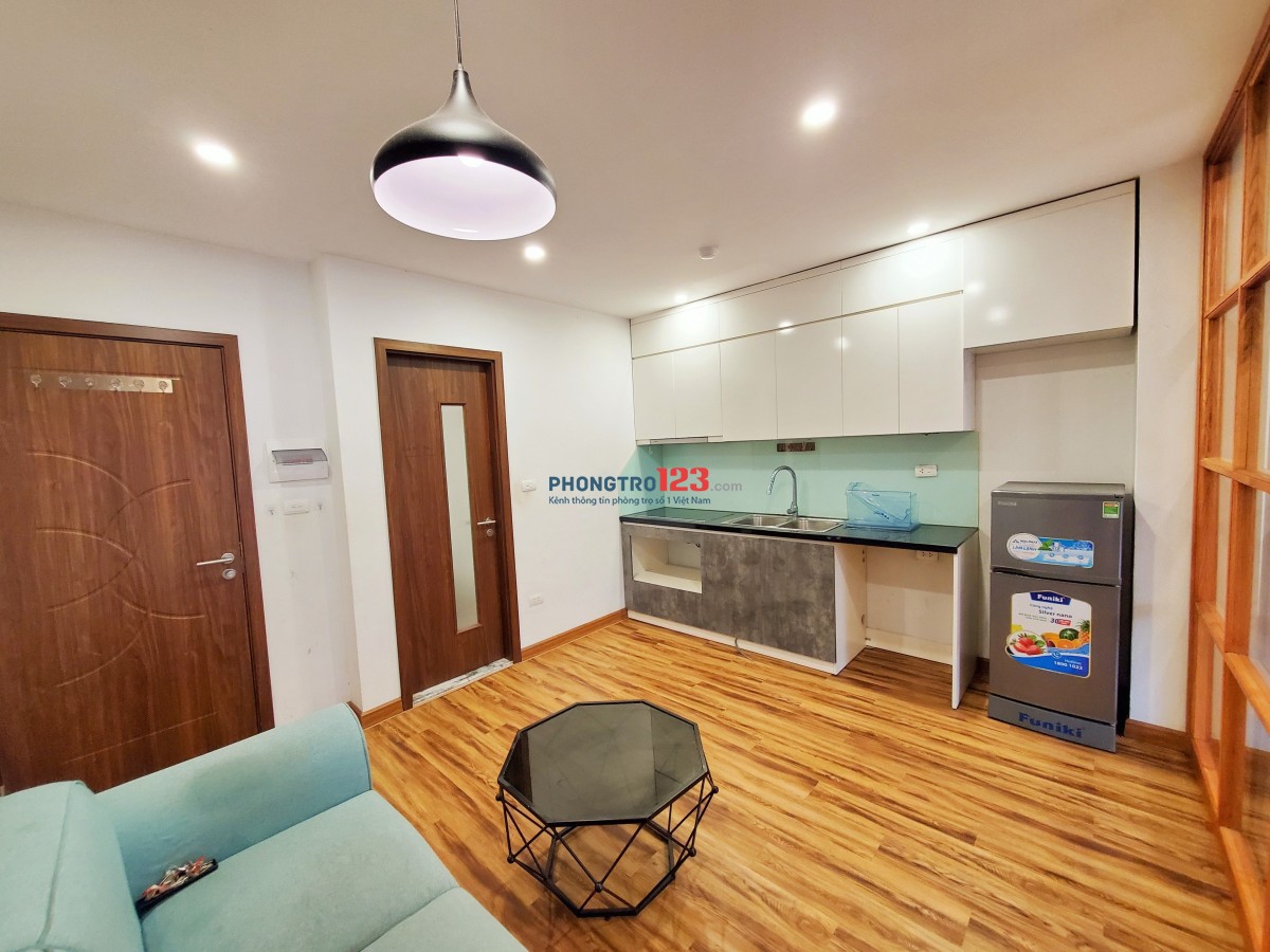 Chính chủ cho thuê căn 1 ngủ 45m2 ,đầy đủ nội thất có ban công khu vực Cầu Giấy