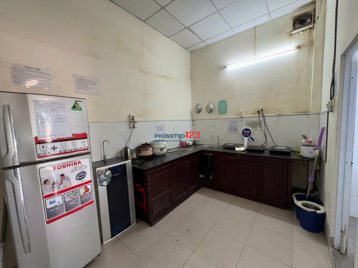 Kí túc xá cao cấp dành cho sinh viên và người đi làm cách Cao Đẳng Công thương chỉ 600m