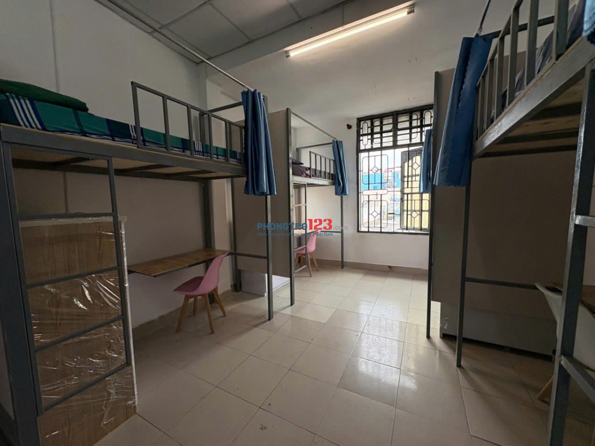 Kí túc xá cao cấp dành cho sinh viên và người đi làm cách Cao Đẳng Công thương chỉ 600m