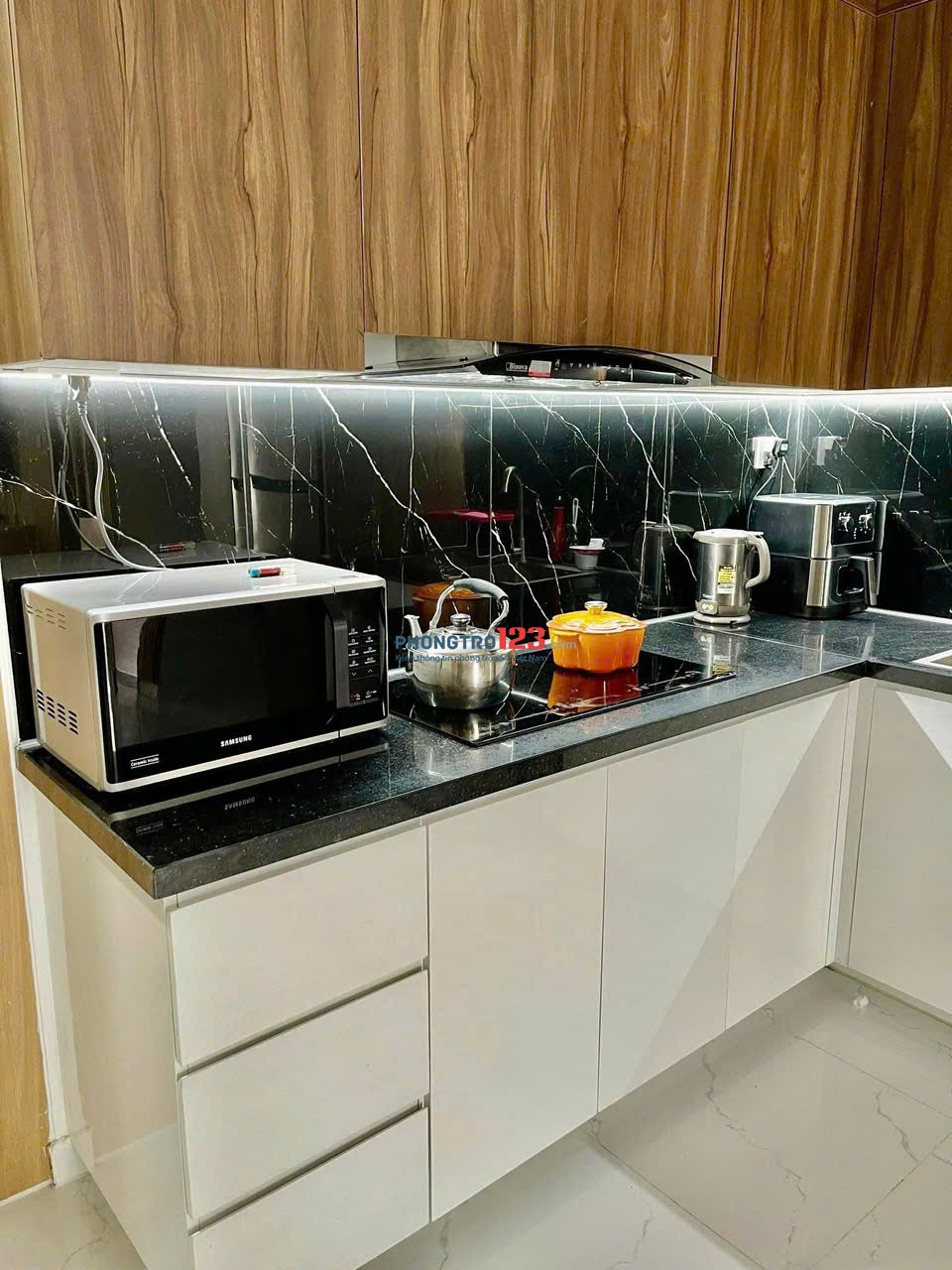 Chung cư Botanica, Hồng Hà, TB: 74m2, 2p ngủ, 2wc, nội thất 17tr/th