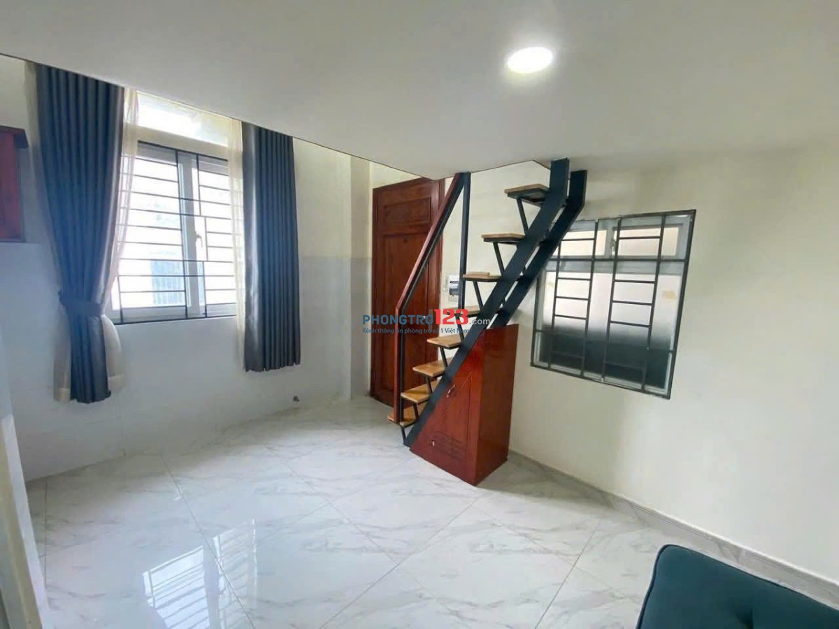 TRỐNG LẠI MÃ GÁC CỬA SỔ MẶT TIỀN SÁNG THOÁNG ĐẦY ĐỦ NỘI THẤT