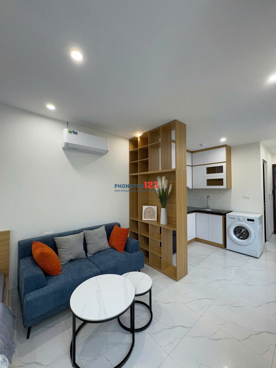 Căn Hộ Ban Công, 2 Cửa Sổ Đón Nắng _ Ngay Phan Đăng Lưu Gần Chợ Bà Chiểu, Có Thang Máy