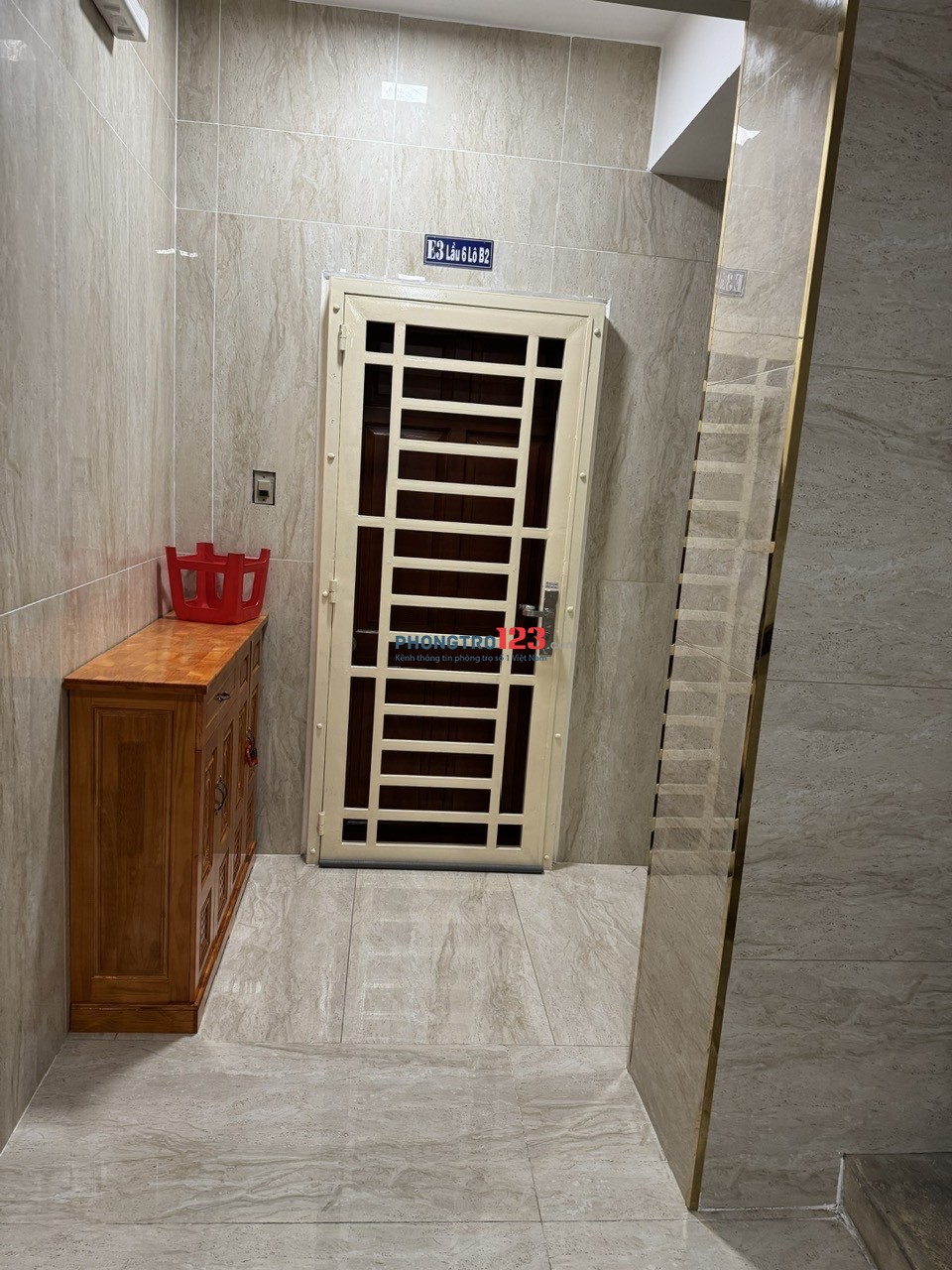 Cho thuê căn hộ 107 m2, chung cư B2 tại 590 Cách Mạng Tháng Tám, P11, quận 3