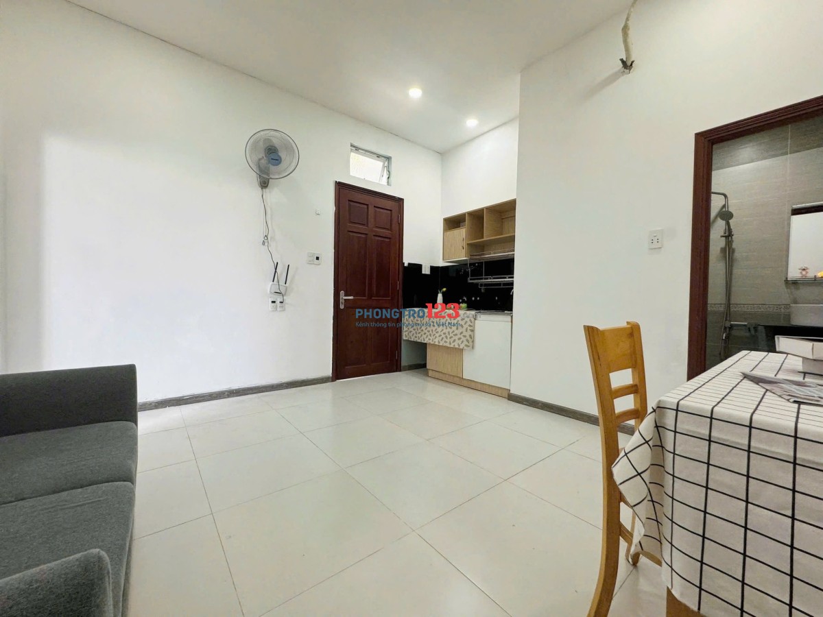 Studio siêu đẹp, mới ngay công viên Hoàng Văn Thụ, Tân Bìn