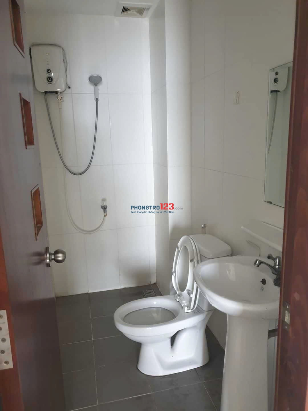 Cho thuê căn hộ 8x Plus Trường Chinh,Q12: 67m2, 2p ngủ,2wc, 7tr