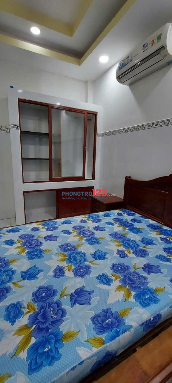 Cho thuê phòng trọ Đường Nguyễn Văn Quá có máy lạnh