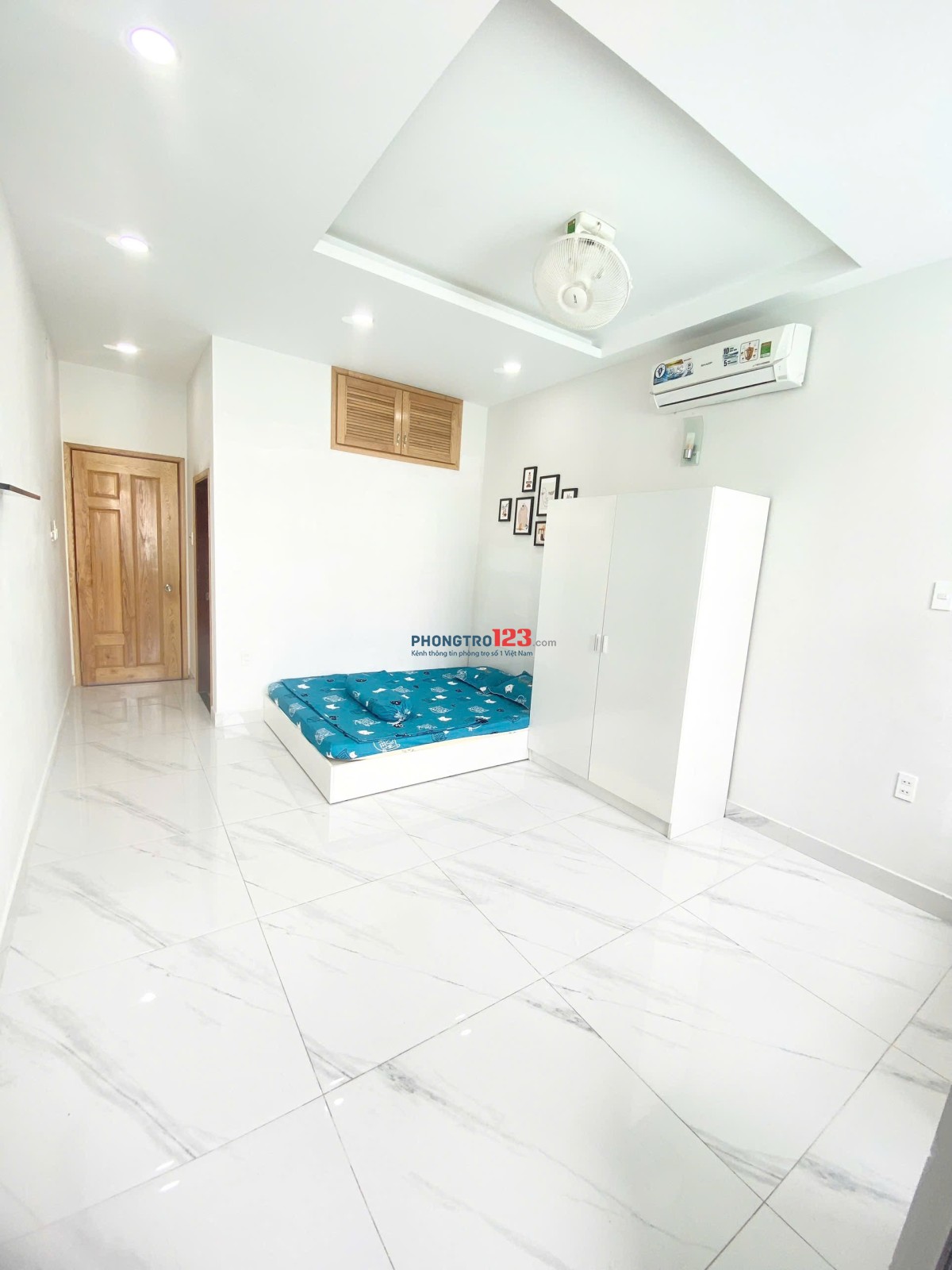 Phòng 35m2 ban công gần Ngã Tư Hàng Xanh, ĐH Hồng Bàng, Quận 1 ở Điện Biên Phủ Bình Thạnh