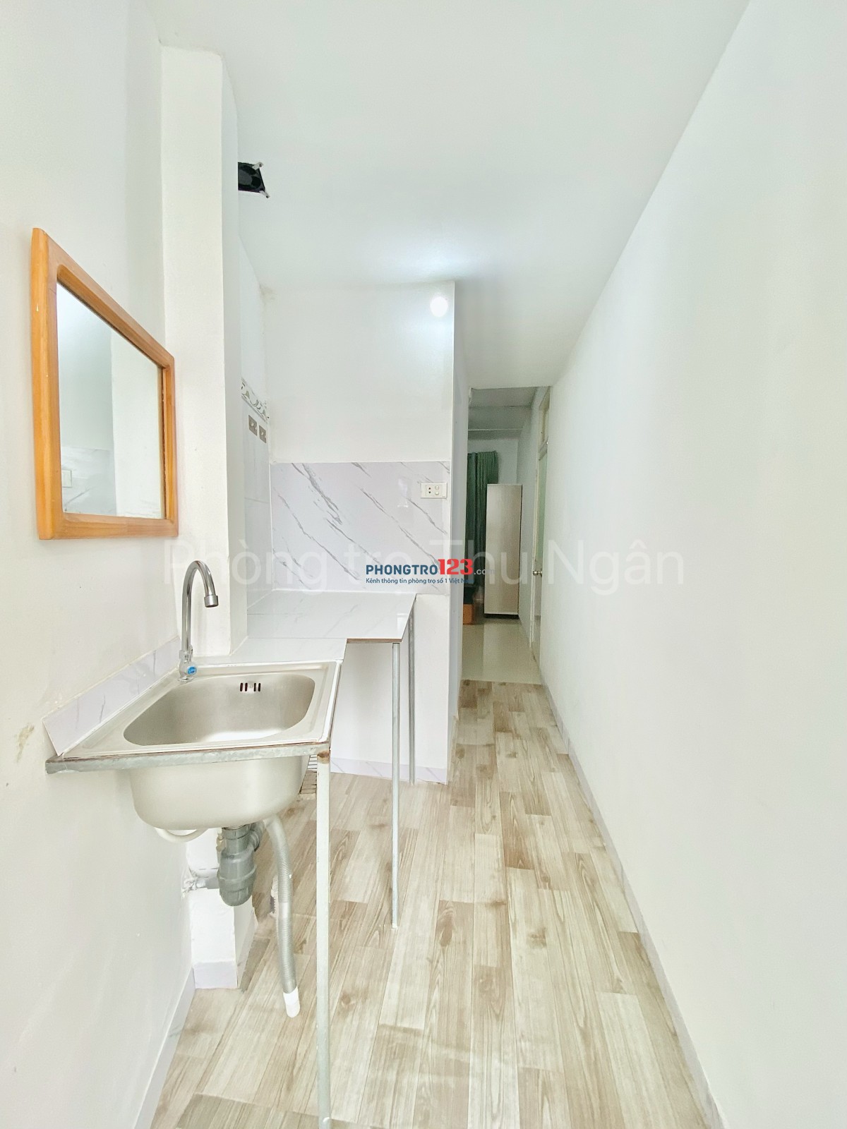 CHÍNH CHỦ TRỐNG PHÒNG TÁCH BẾP CÓ BAN CÔNG