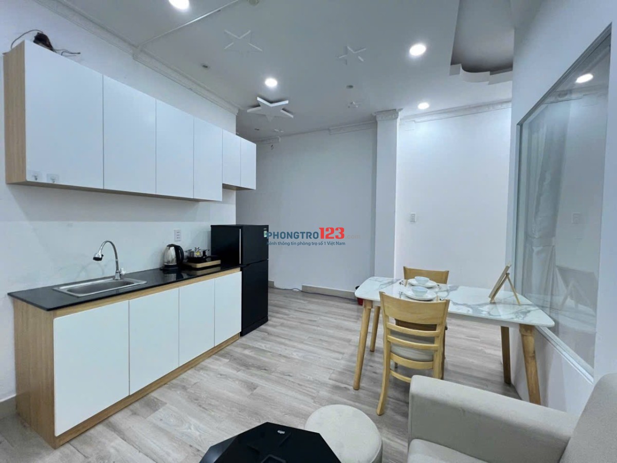 Cho thuê căn hộ chung cư mini 2PN quận 10 gần Toà nhà Viettel