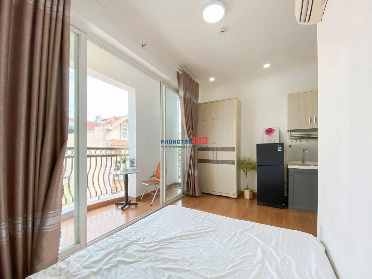 STUDIO BAN CÔNG SIÊU THOÁNG – FULL NỘI THẤT, GẦN ETOWN, ĐH UFM, ĐH IUH, HỌC VIỆN HÀNG KHÔNG, SÂN BAY