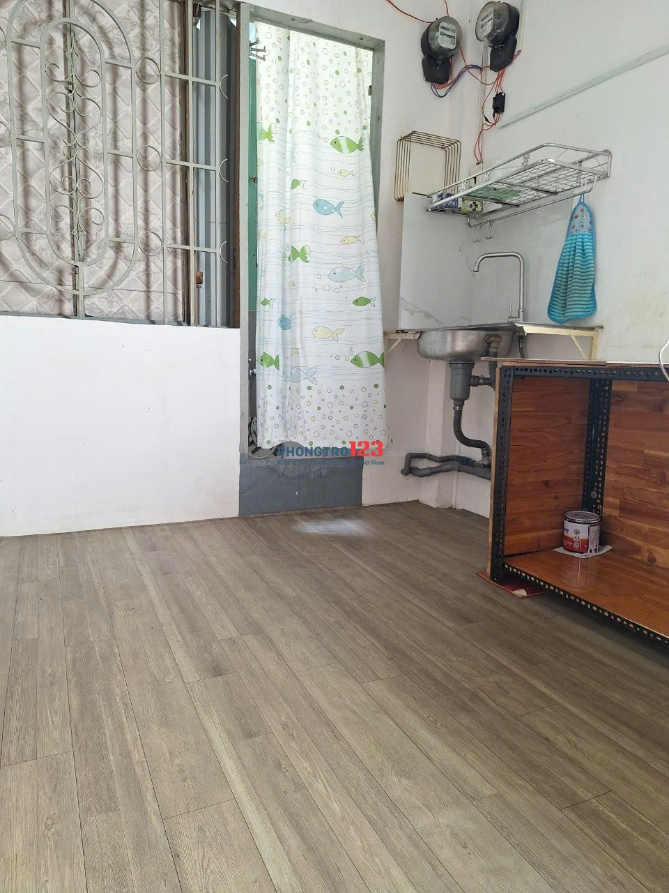 Phòng trọ sinh viên 2tr3, wc riêng, cửa sổ, ngay Hàng Xanh HCM