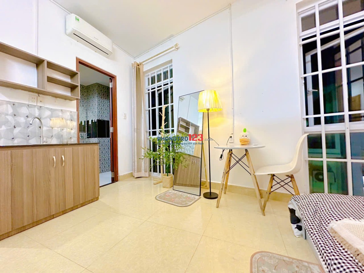 PHÒNG TRỌ FULL NỘI THẤT CỬA SỔ LỚN PHAN CHU TRINH GẦN ĐẠI HỌC HUTECH,HIU,VĂN LANG,..-LH:0932985900