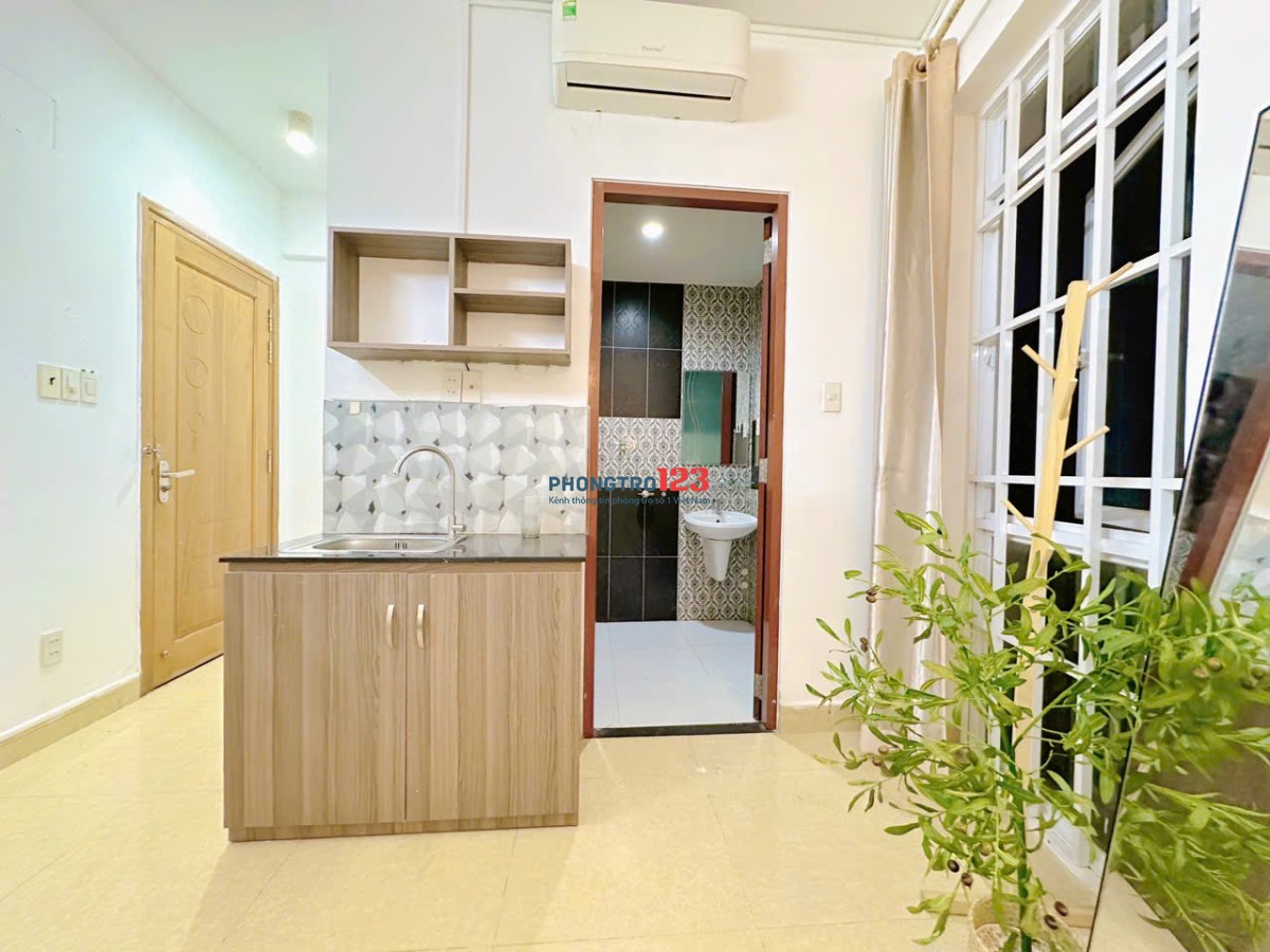 PHÒNG TRỌ FULL NỘI THẤT CỬA SỔ LỚN PHAN CHU TRINH GẦN ĐẠI HỌC HUTECH,HIU,VĂN LANG,..-LH:0932985900