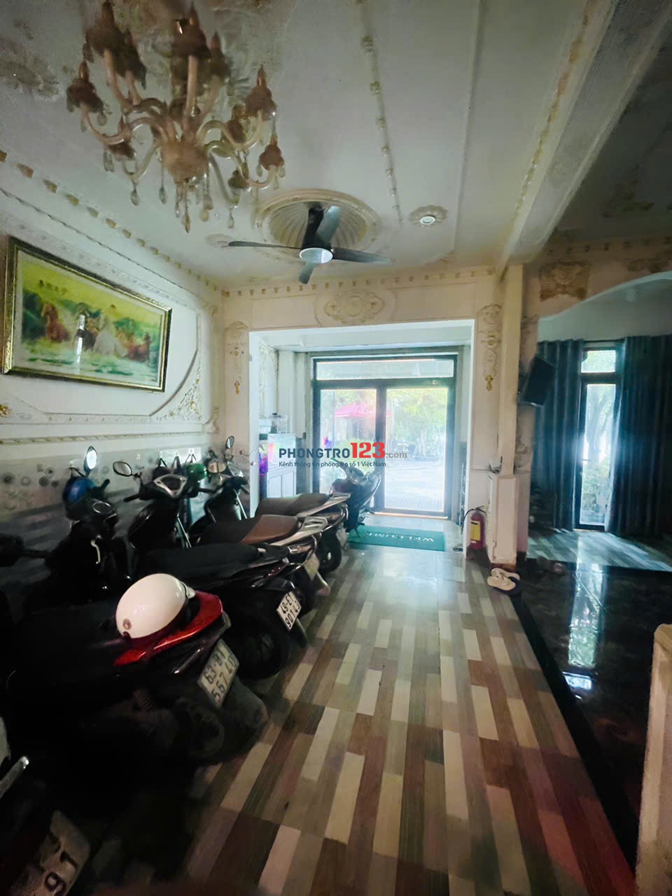 Phòng gác full nội thất_lầu trệt_cửa sổ_trường ĐH Nguyễn Tất Thành 4p tới nơi