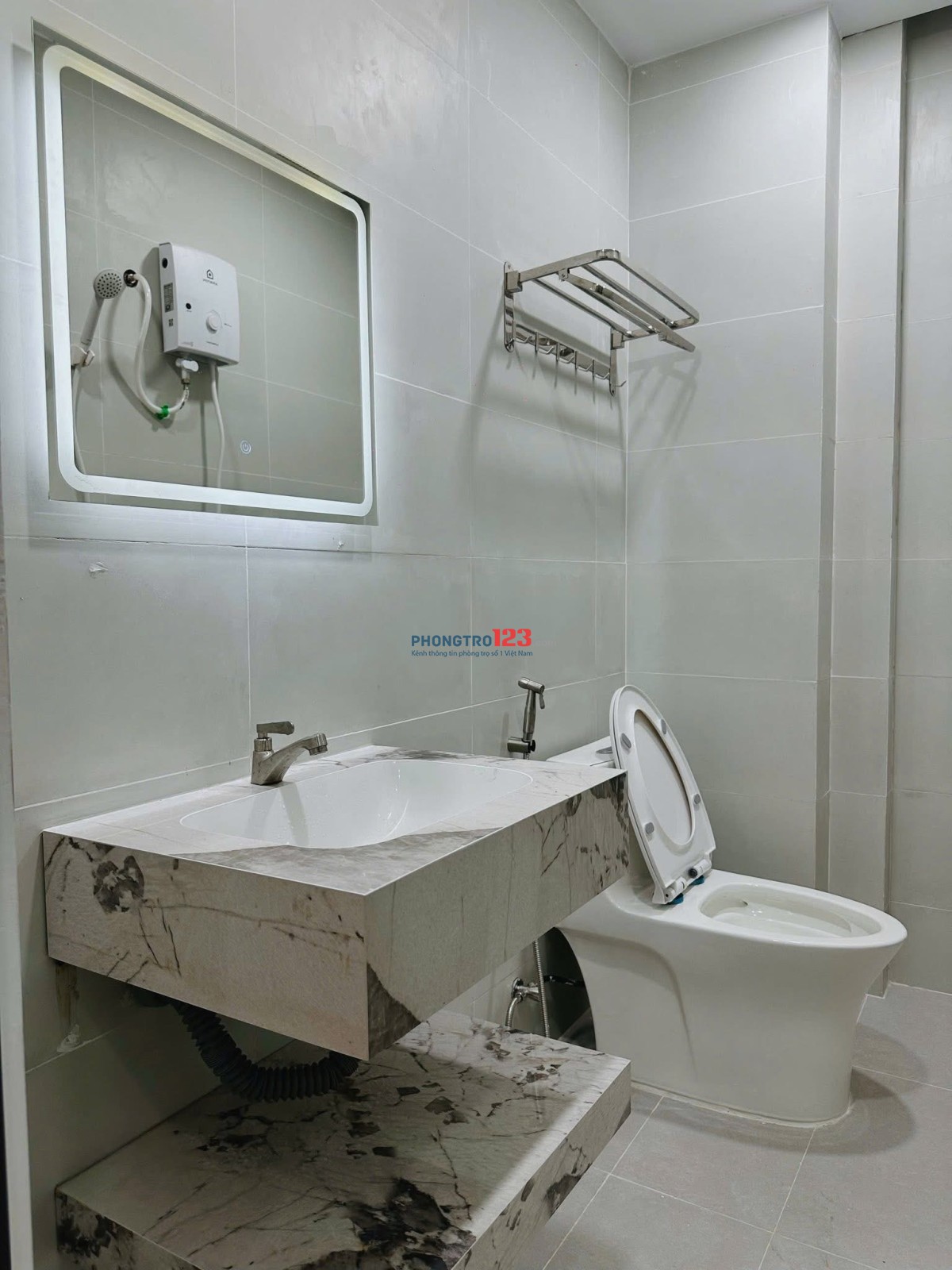 GẦN HÀNG XANH , Hutech, HIU, FTU,GTVT, Văn Lang, Ưu Tiên Sinh, Chủ Vip Cho Thuê Rẻ ????