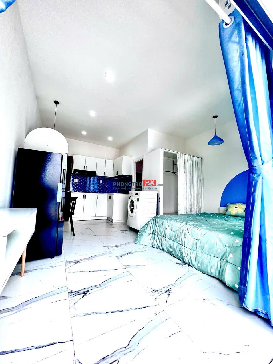 Phòng 30m2 ban công cửa sổ lớn Nguyễn Xí ngay Đặng Thùy Trâm gần Đại học Văn Lang, Bình Thạnh.